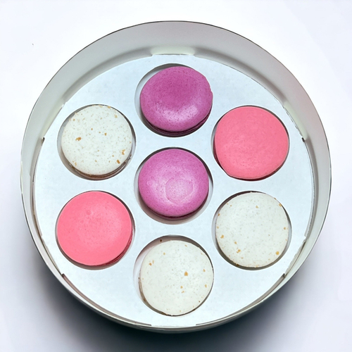 Коробка для макарон круглая с окном и ложементом (круглые ячейки) диам.200мм выс.60мм (7) (белая)