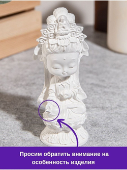 Богиня Гуань Инь и подсвечник