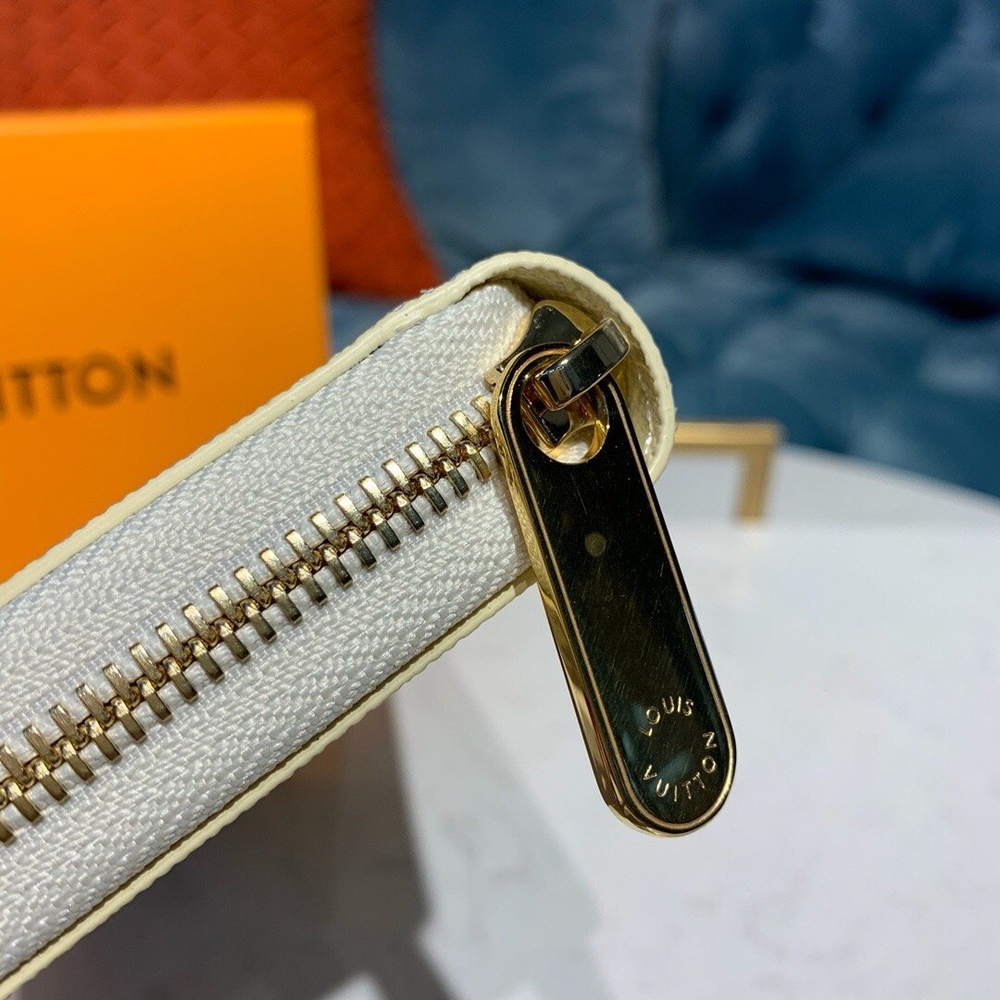 Louis Vuitton Zippy Wallet