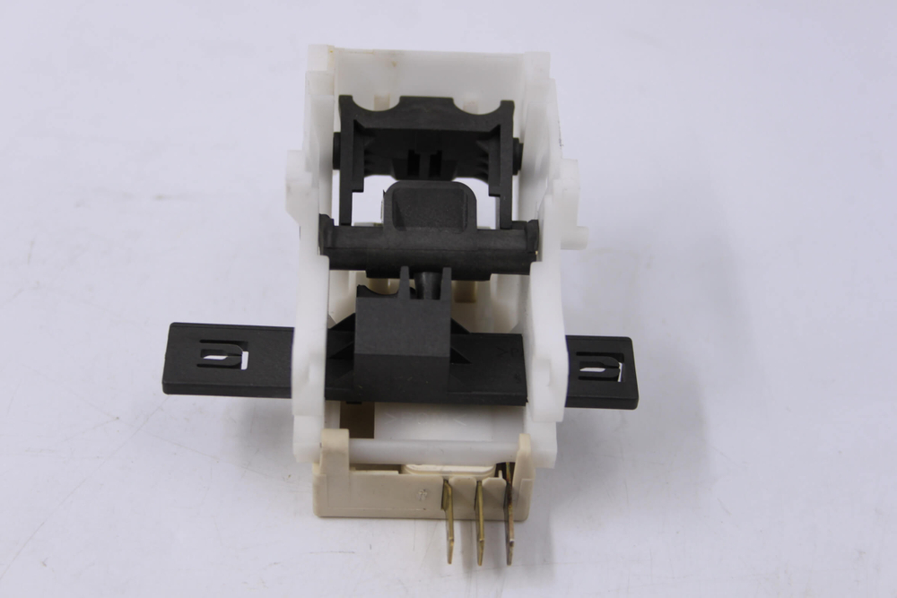 Замок дверцы посудомоечной машины Bosch 5600.033.329