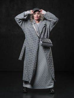 Пальто с поясом / жаккард / серый