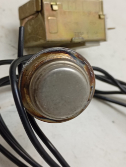 WMV1600BY/01 кт39 Датчик температуры для стиральной машины Bosch 165514 б/у