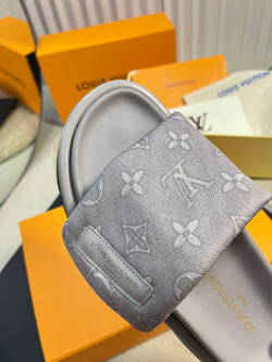 Louis Vuitton Pool Pillow Flat Comfort Mule