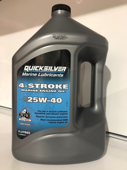 Масло для 4-х тактных лодочных моторов минеральное Quicksilver 25W40 4л