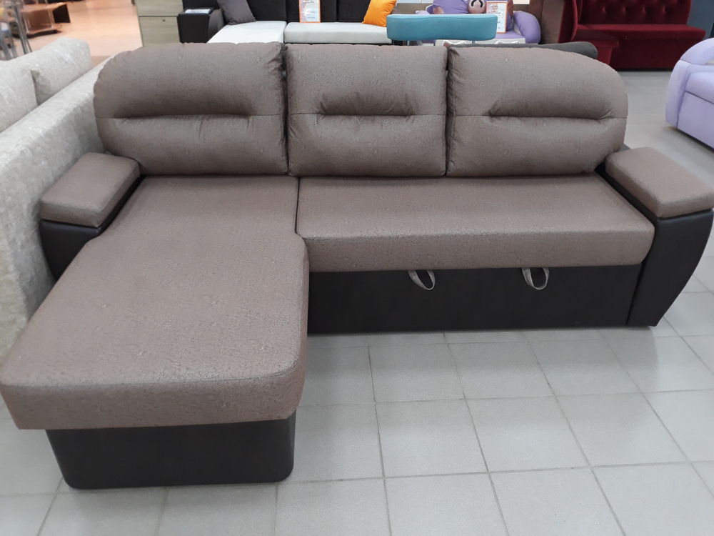 Диван с оттманкой Уют