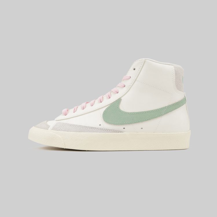 Кроссовки Nike Blazer Mid '77 PRM артикул:DO9787-100 - купить в магазине Дайс