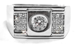 Ювелирное мужское кольцо из серебра с фианитами,размер 19