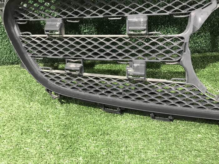 Решетка радиатора Mercedes E W213 (2016-2021)