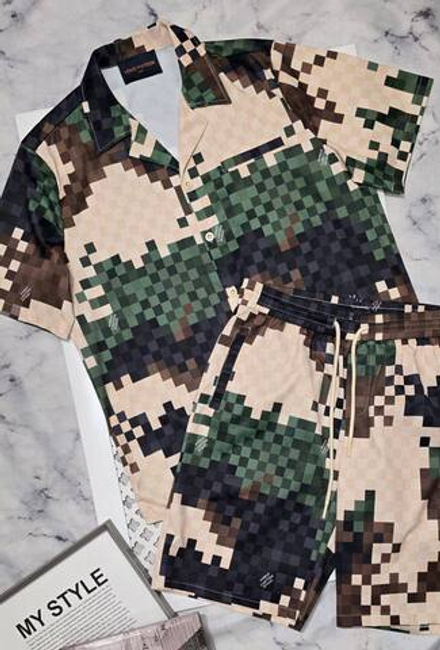 Прогулочный костюм Louis Vuitton