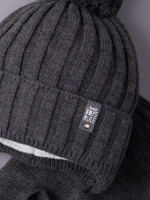 Шапка для мальчика осенняя вязаная и снуд