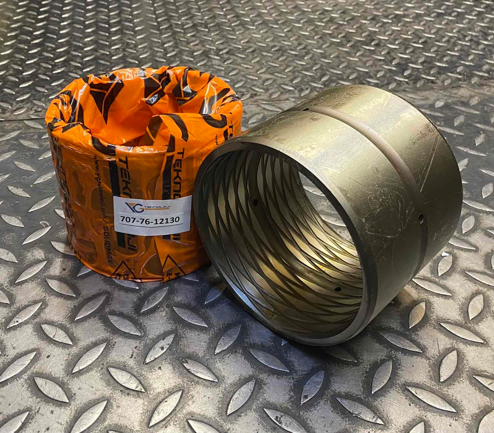 Втулка 707-76-12130