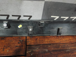 Накладка крышки багажника Toyota RAV4 V (XA50) 18-нв Б/У Оригинал 768020R070