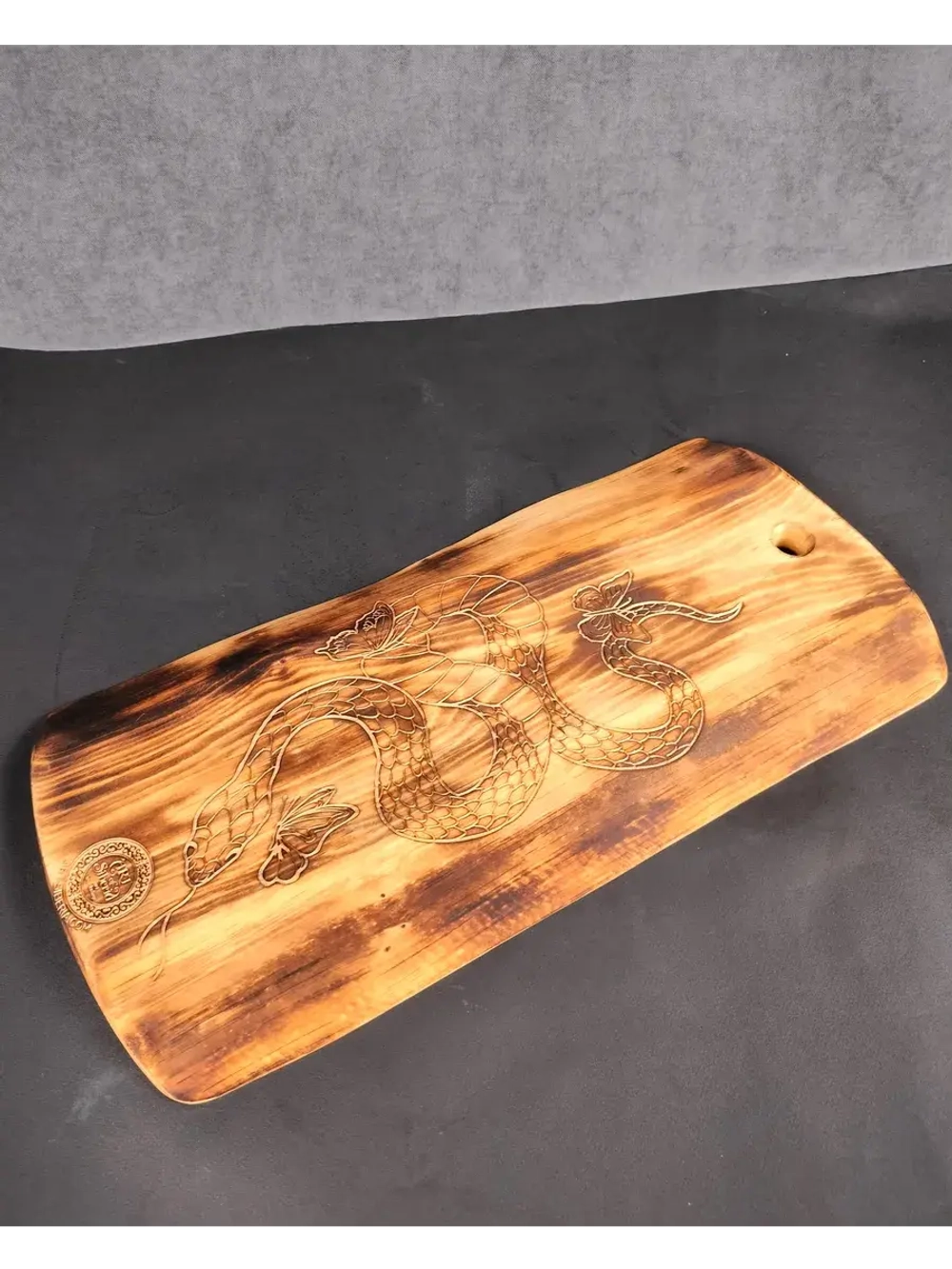 Доска разделочная деревянная из Кедра. "Змея"