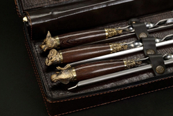 Подарочный набор шампуров в кейсе "Волк"