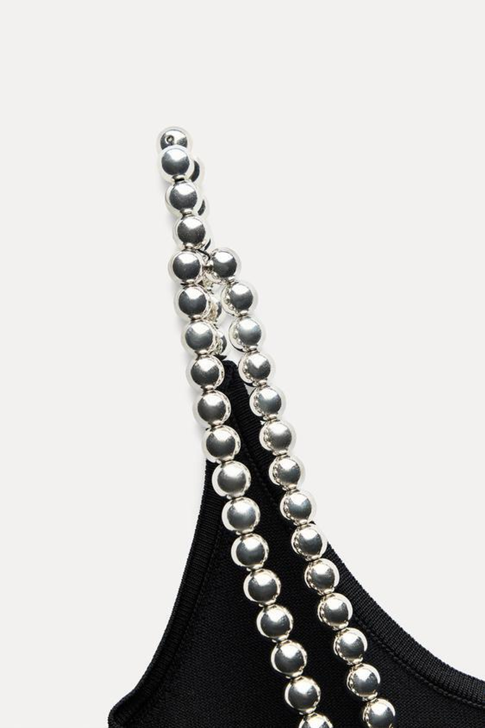 ZARA ТРИКОТАЖНЫЙ ТОП НА БРЕТЕЛЯХ С БУСИНАМИ, ЧЕРНЫЙ