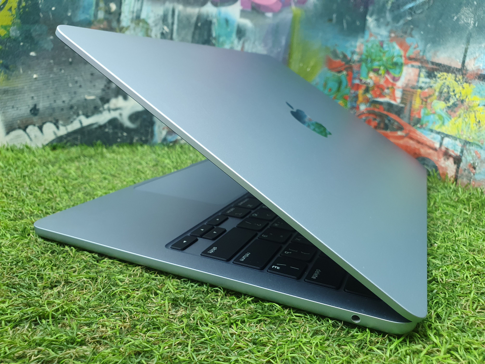 MacBook Air 13 (2025, M4) A3240 16Gb/256Gb 24цикла