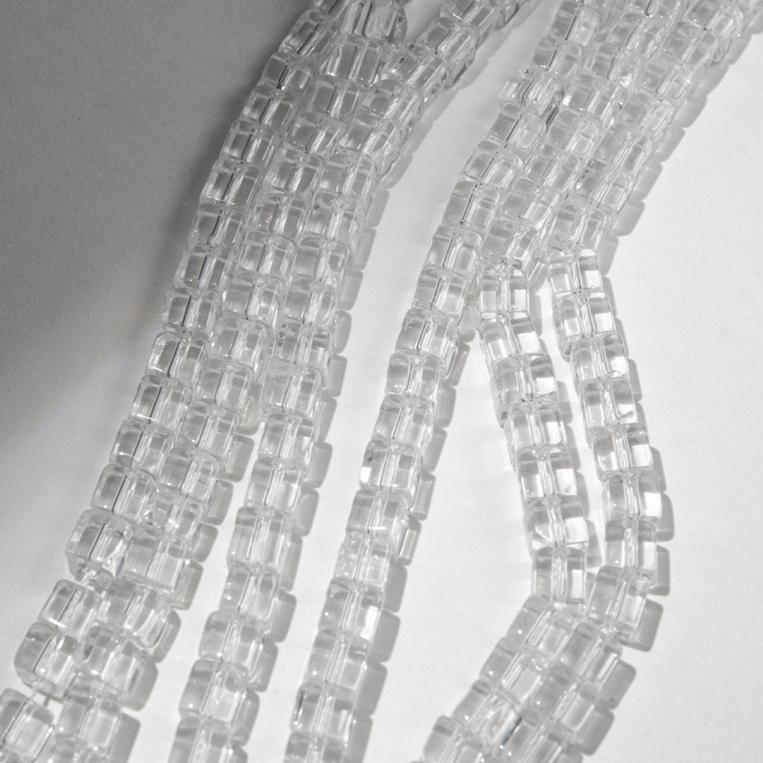 Горный хрусталь (имитация), 6,5мм, куб