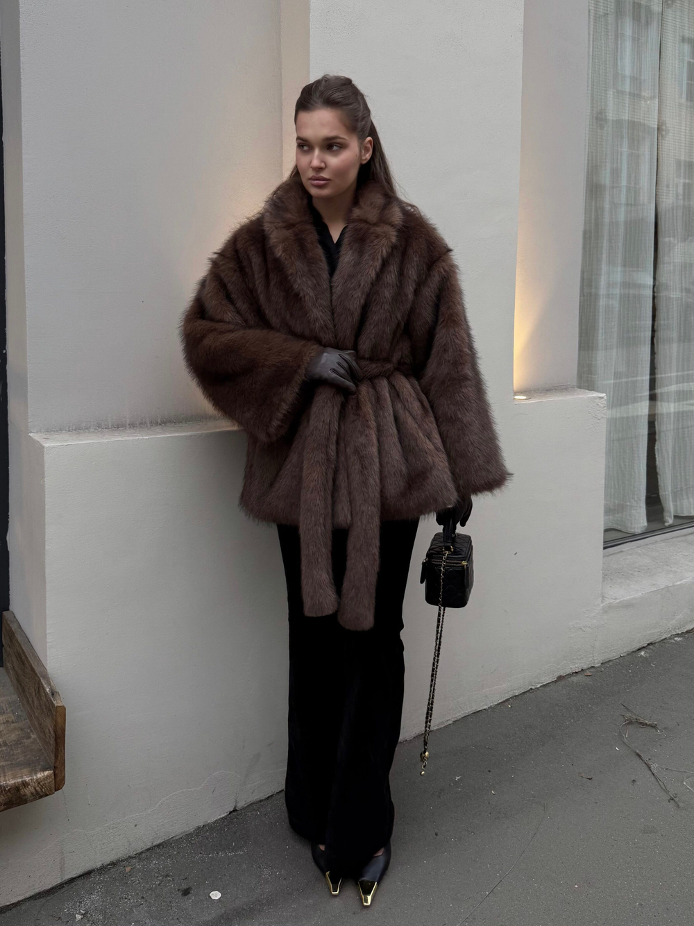 Шуба из эко меха Alaia темный енот NEW