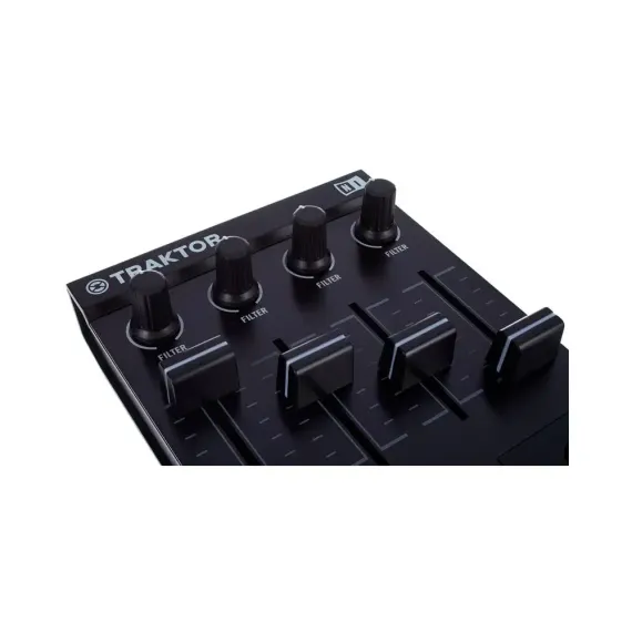Native Instruments Traktor Kontrol F1