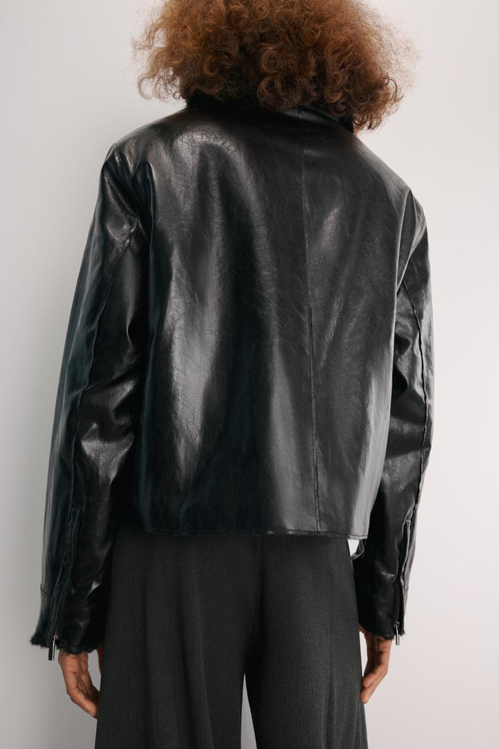 ZARA КУРТКА ИЗ ИСКУССТВЕННОЙ КОЖИ — ZW COLLECTION, ЧЕРНЫЙ