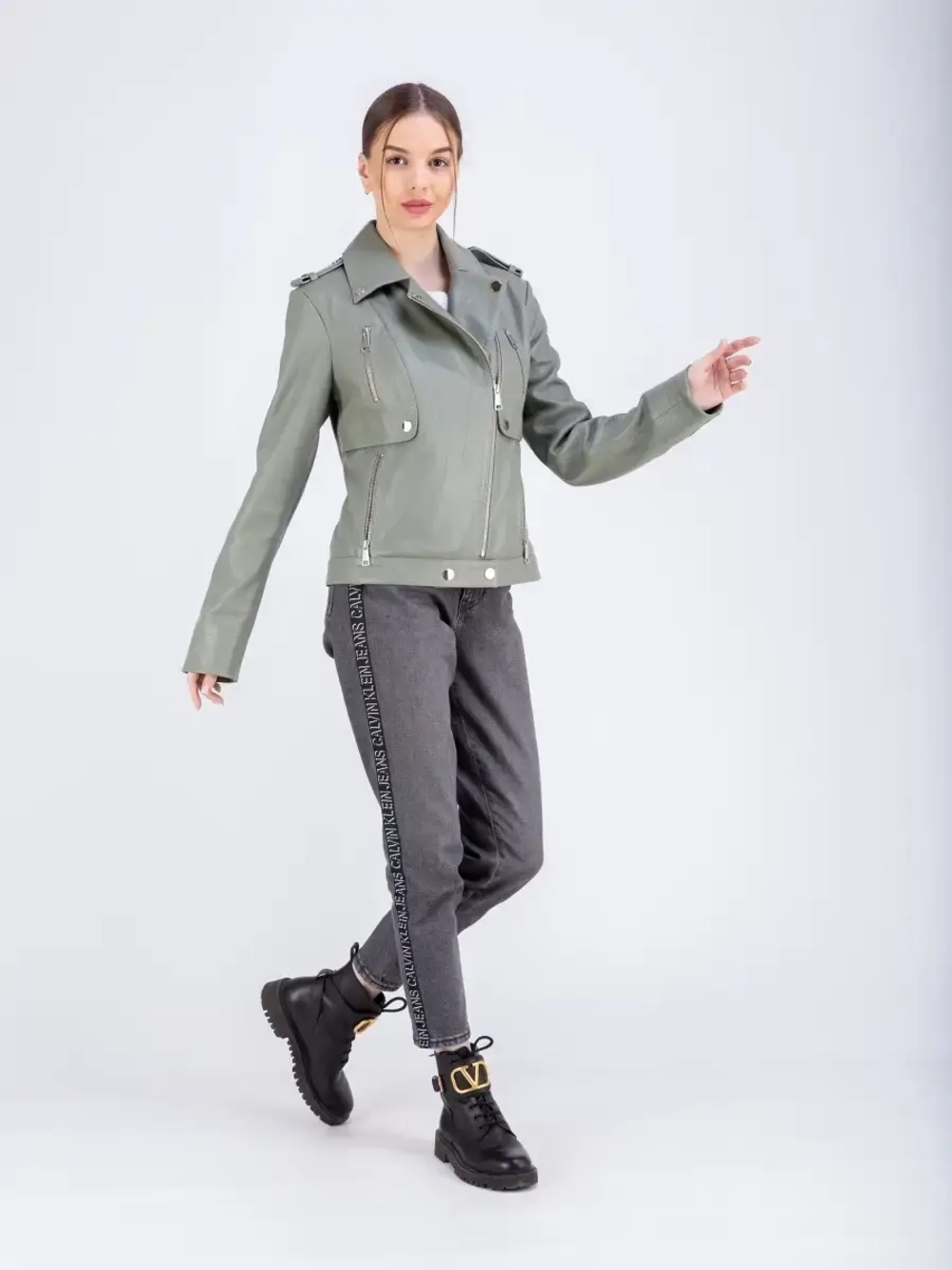 Куртка женская из натуральной кожи