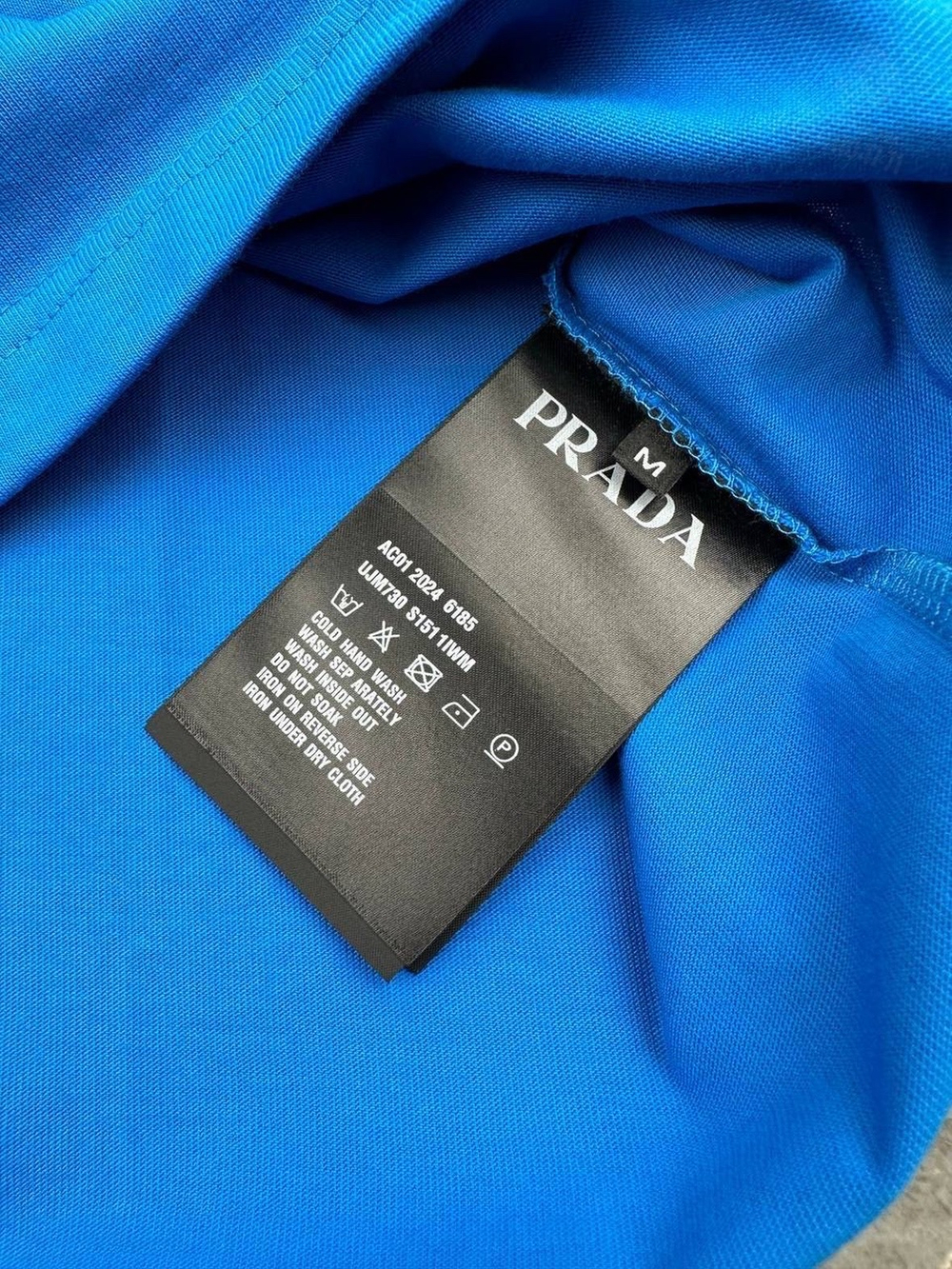 Футболка Prada