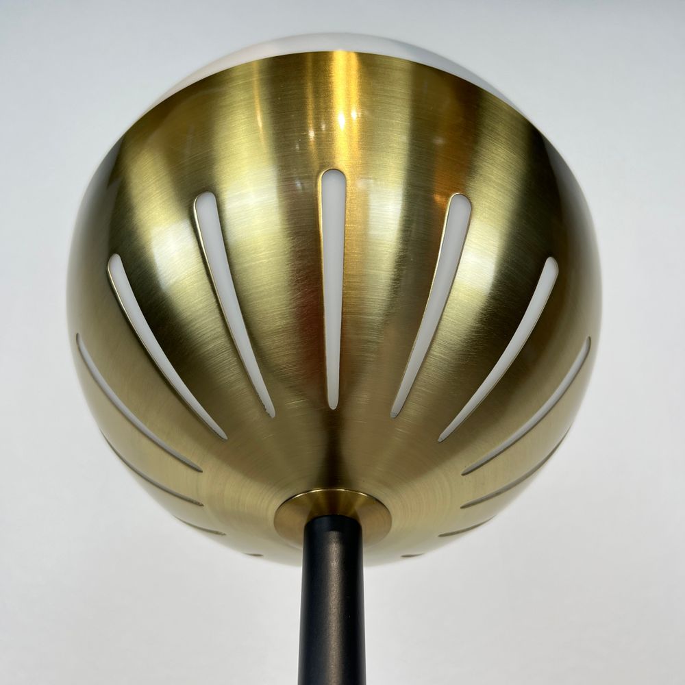 Торшер Caracas Tripod Floor Lamp