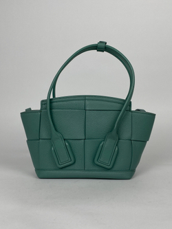 Сумка Bottega Veneta Arco Mini