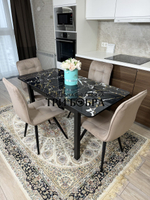 Стеклянный раздвижной стол "Черный мрамор" и стулья "ГУЧИ" капучино