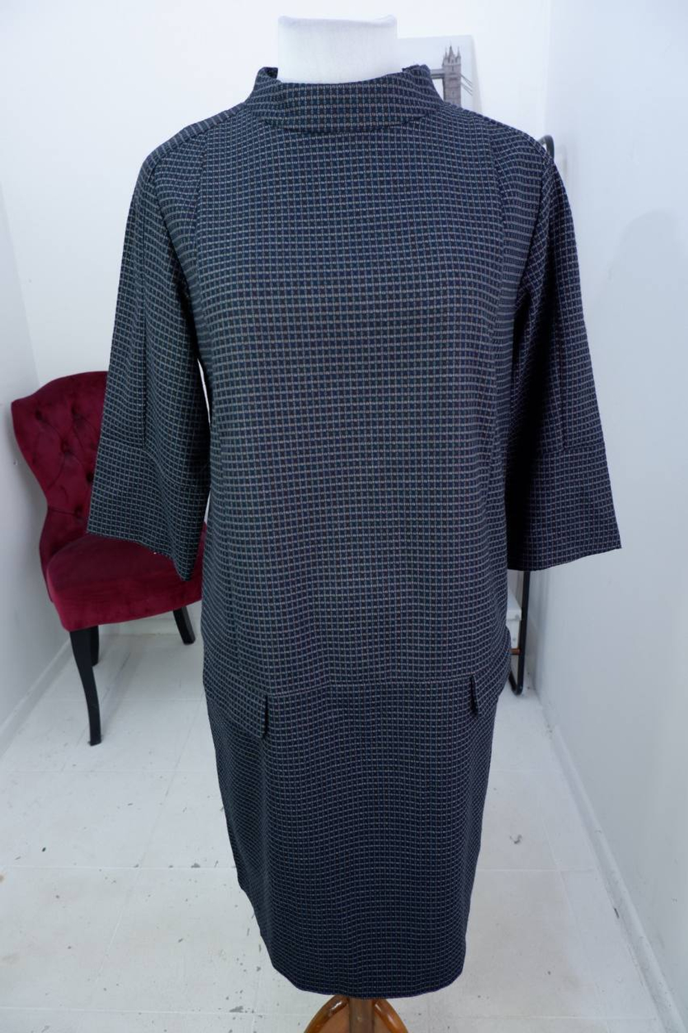 Платье Magda в мелкую клетку, визуально на 46 размер, новое