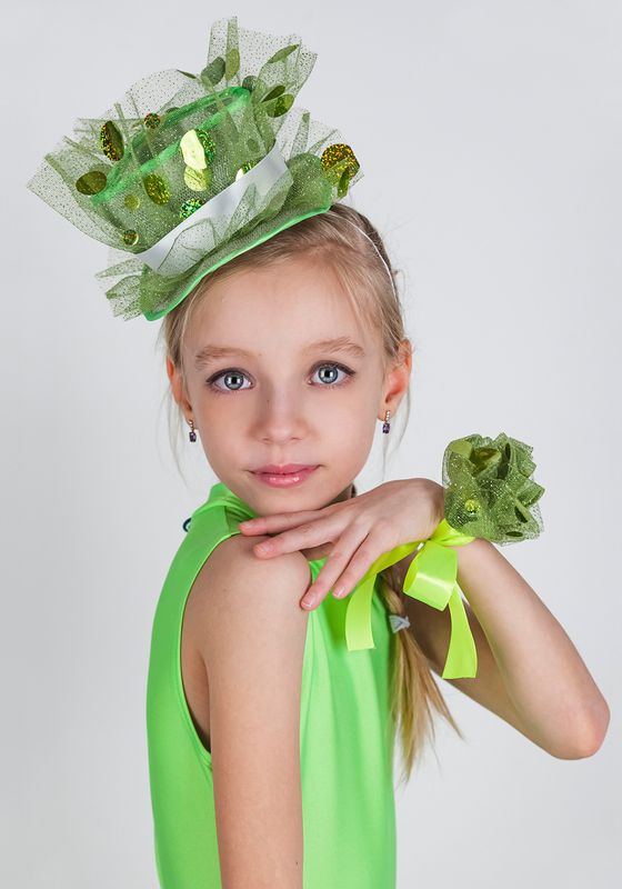 цвет салатовый