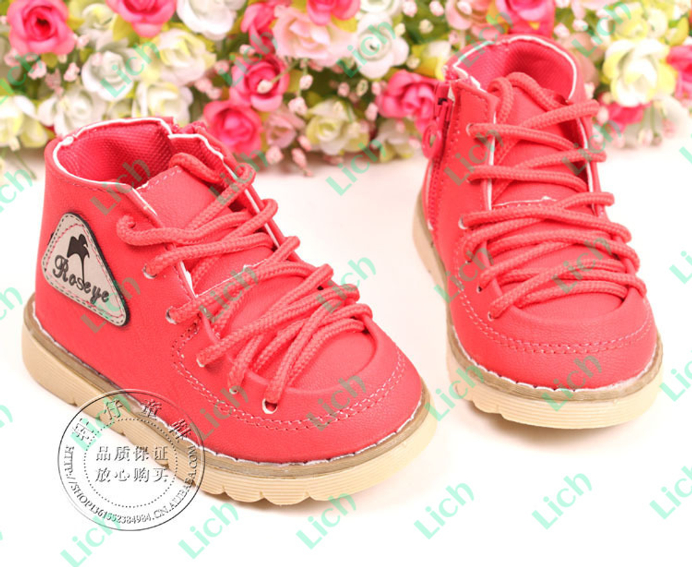 Ботинки детские однотонные с аппликацией и надписью