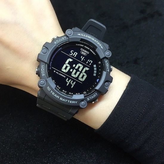 Электронные часы Casio AE-1500WH-8BVDF