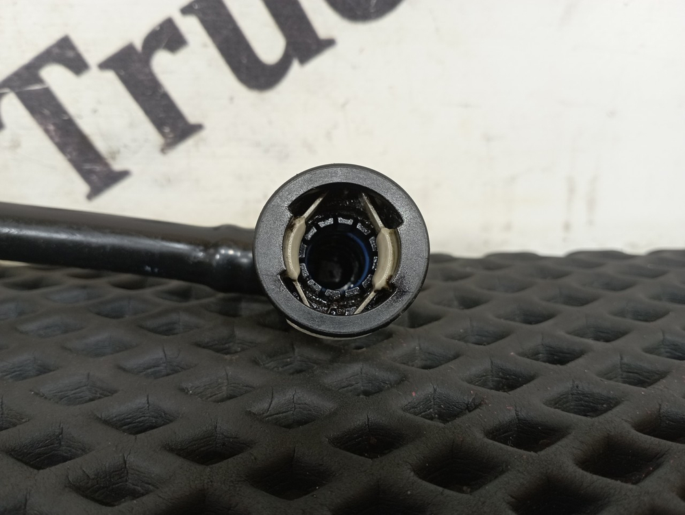 Трубка топливная 2021 г.