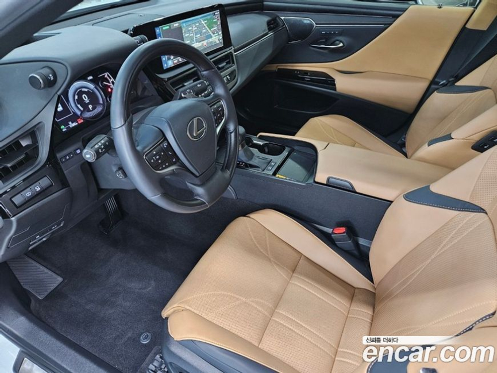 Lexus ES300h 7 Generation Executive (10.2023)