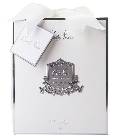 Букет бледно-розовых роз в прозрачной вазе "ёлочка", Cote Noire