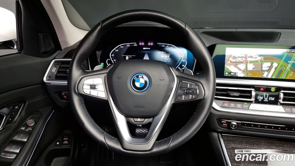 BMW 3 Series (G20) 320e Luxury (03.2022)