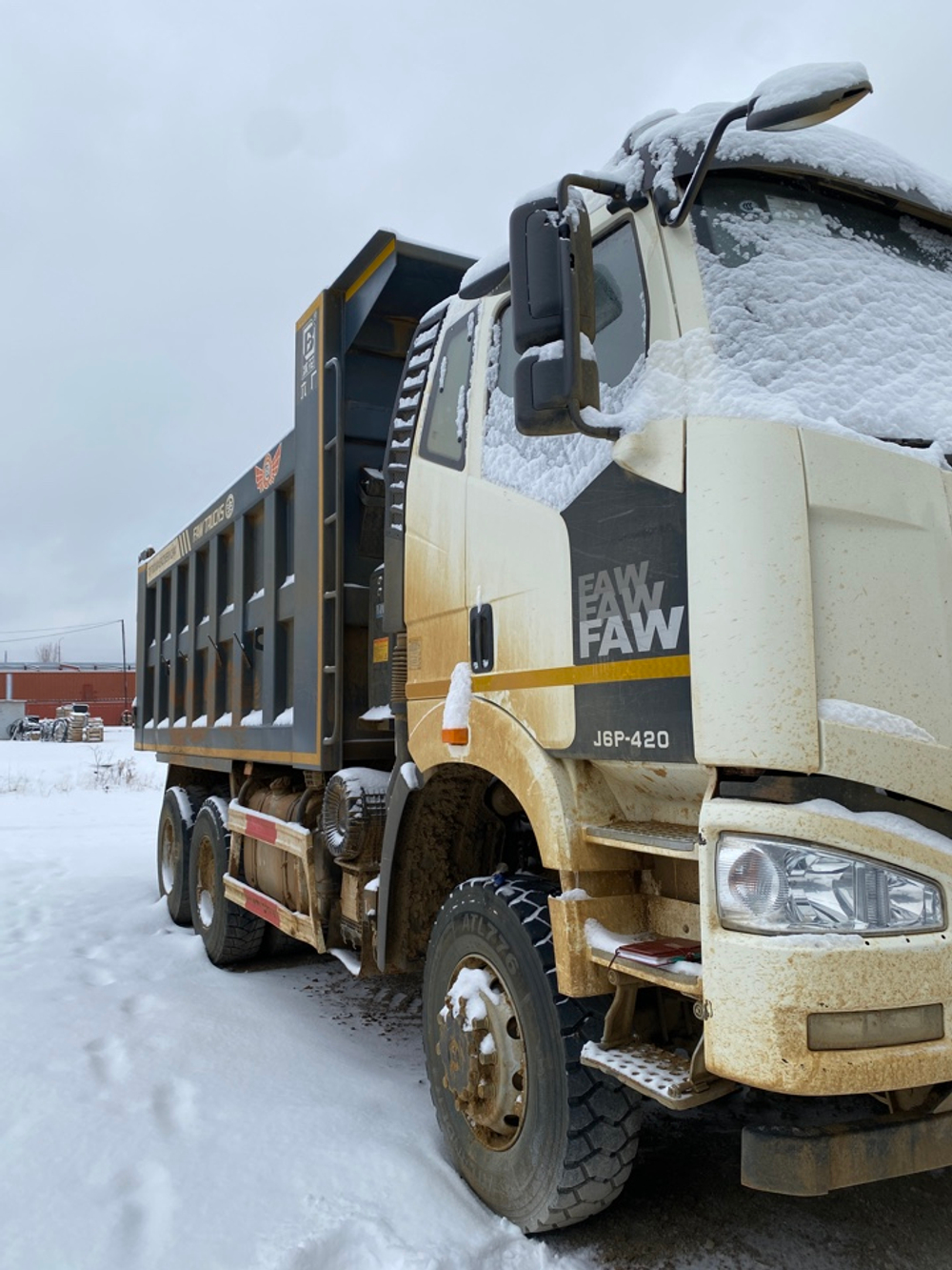 FAW J6 6x6 Самосвал CA3250P66K24L1TE5 (Дизельный, 11,1 л, 420 л.с., МТ)