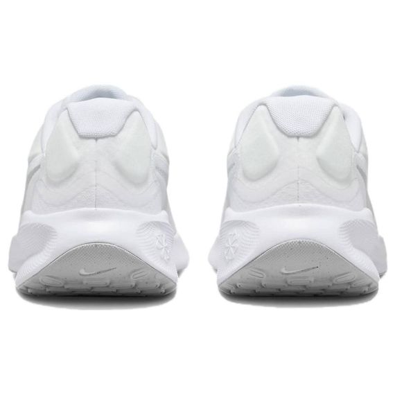NIKE REVOLUTION 7 Белые кроссовки Низенький верх Белый Мужской