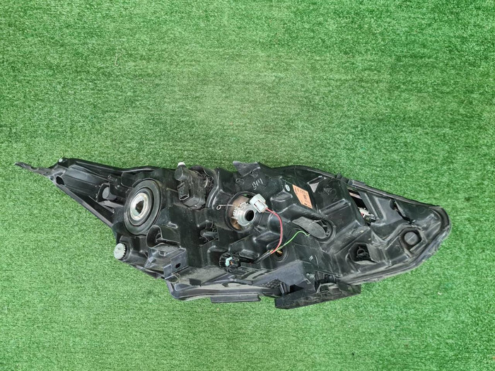 Фара левая Nissan Qashqai J11 (2013-2019) галоген