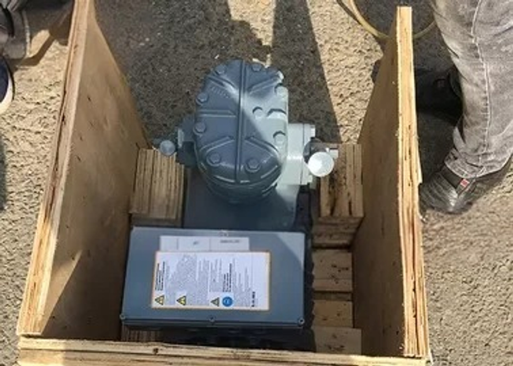 Поршневой полугерметичный компрессор Copeland D4DJ-3000-AWM/D с мощностью 30 л.с.