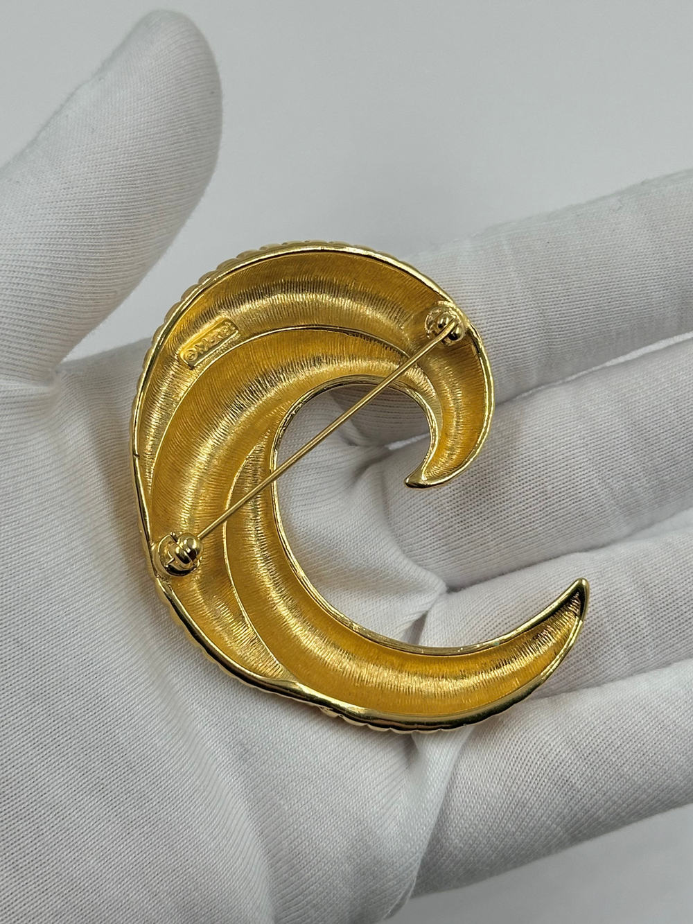 Брошь Завиток Monet