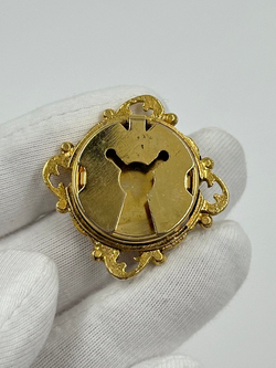 Накладка на пуговицу с «жемчугом»