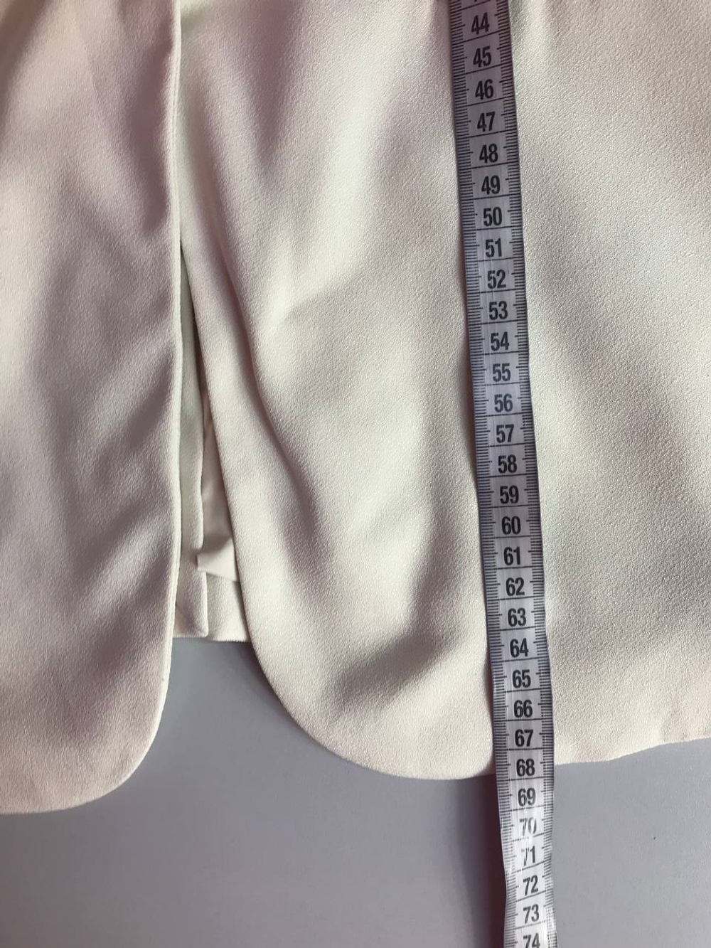 Жакет Incity светлого оттенка, визуально на 46 размер