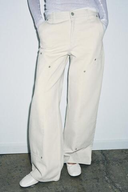 ZARA ДЖИНСЫ ZW COLLECTION СО СРЕДНЕЙ ПОСАДКОЙ И ХЛЯСТИКОМ, ЭКРЮ