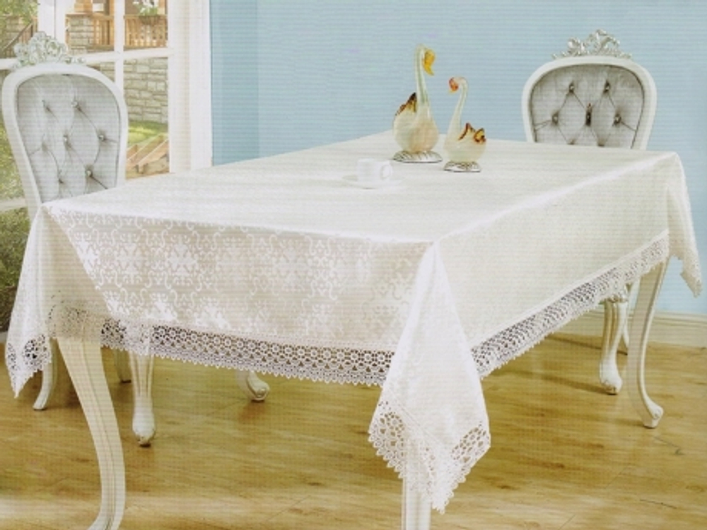 Скатерть с кружевом  в ассортименте 150*300 см  (арт. DY-678)