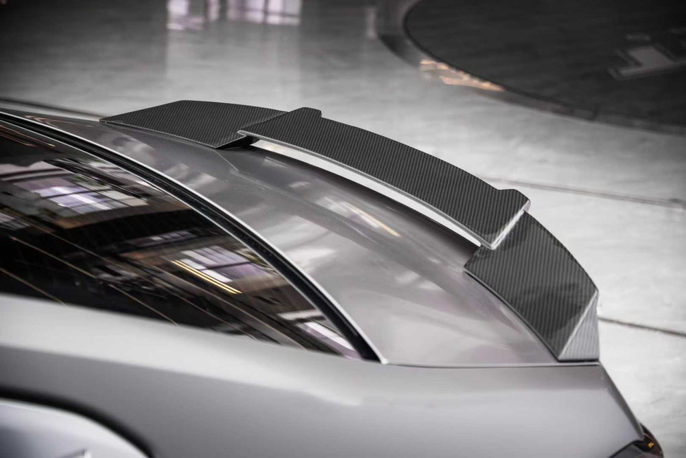 Карбоновый обвес для BMW 5 серии G68 2024+ БМВ губа и юбки спойлер и диффузор