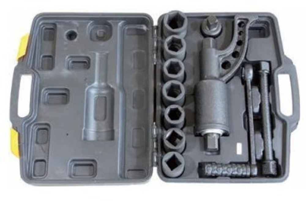 Ключ с умножителем момента 1:58 до 5200 Н*м с набором головок от 24 до 38 мм для колес г/а