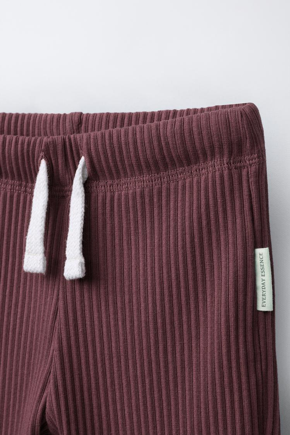 ZARA ОДНОТОННЫЕ ЛЕГИНСЫ С НАШИВКОЙ, СВЕТЛО-СЛИВОВЫЙ