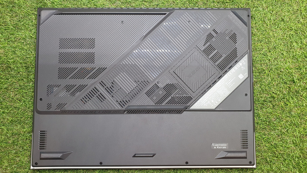 Игровой ASUS i7-13/16Gb/RTX 4070 8Gb/2K/240Hz/ROG Strix G18 G814JI-N6157 90NR0D01-M00960/Windows 10